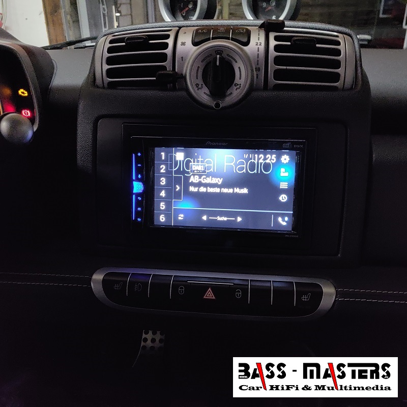 Smart Fourtwo 451 - Pioneer DMH-A 3300DAB1